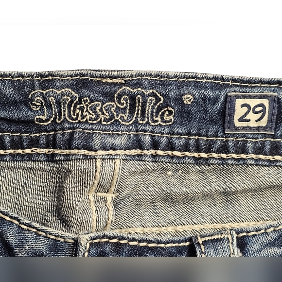 Miss Me Distressed Whiskered Signature Skinny Jeans EUC - Picture 10 of 16